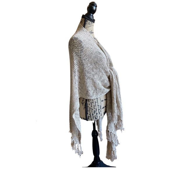 Coldwater Creek cotton blend shaw - Picture 2 of 4